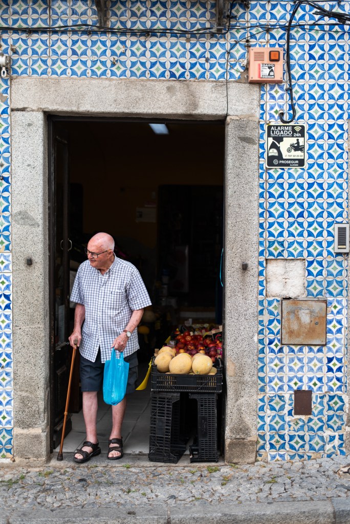 travel photographer evora portugal 