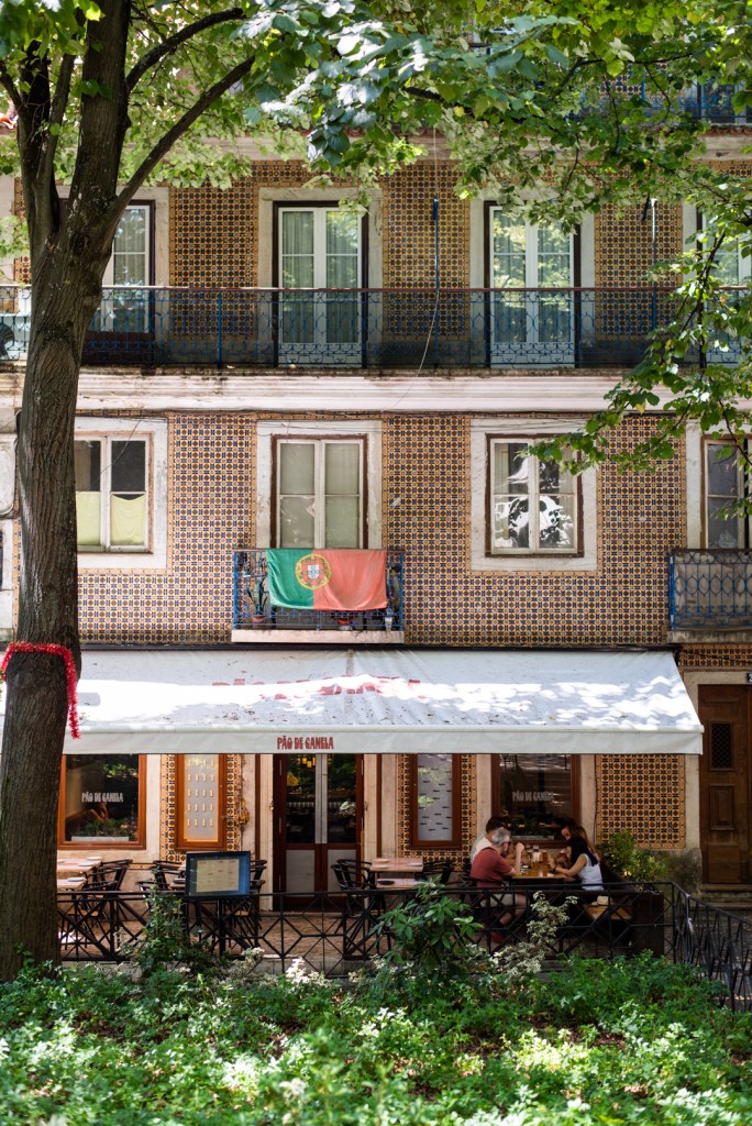 travel photographer lisbon portugal 