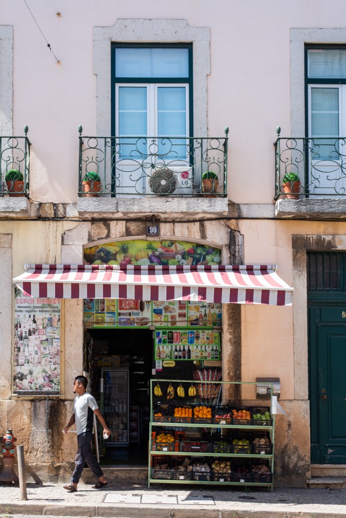 travel photographer lisbon portugal 