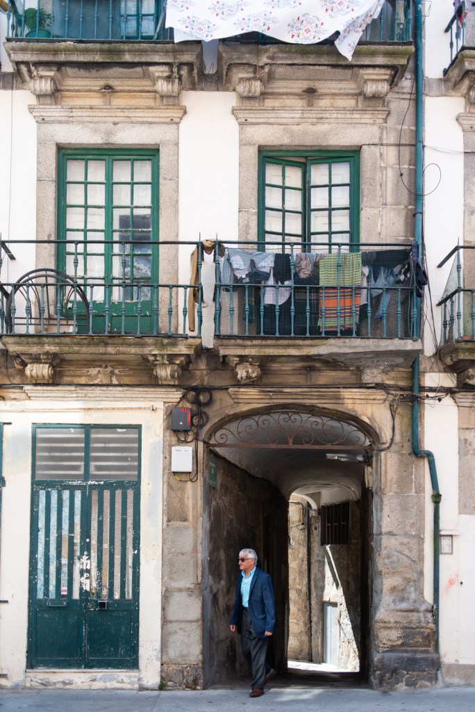 travel photographer porto portugal 
