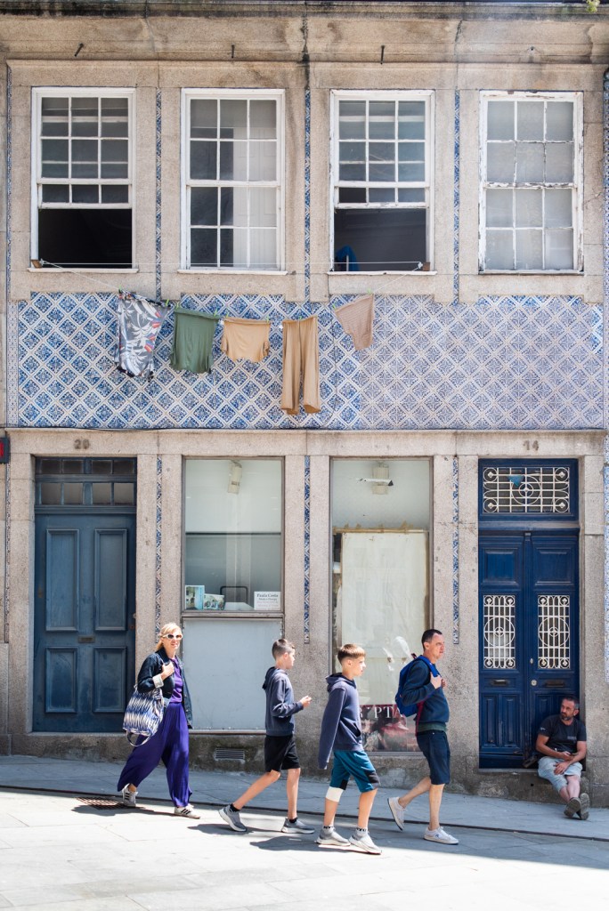 travel photographer porto portugal 